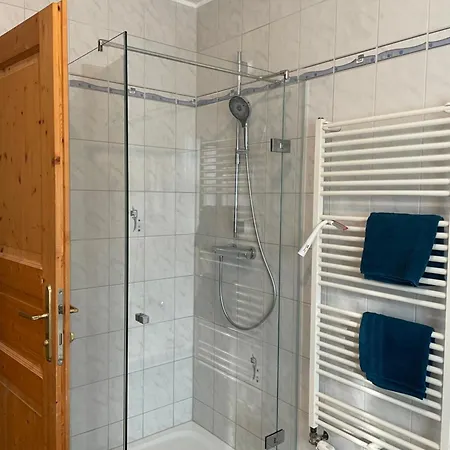 Wallner * Hof bei Salzburg